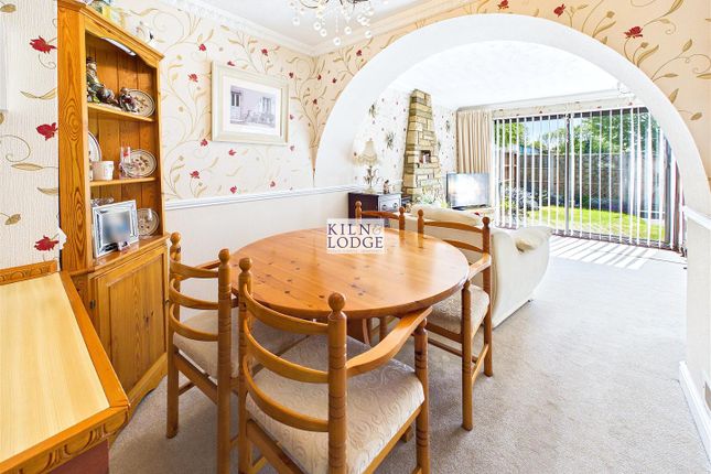23, Larkspur Close, South Ockendon photo 3