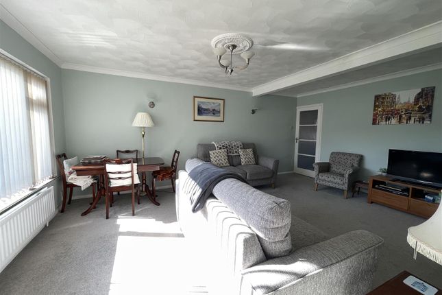 4, Waverley Gardens, Pevensey photo 2