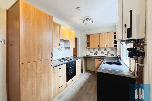 4, Harley Street, Brighouse photo 3