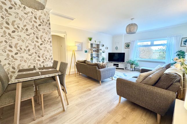 26, Shide Road, Newport photo 2