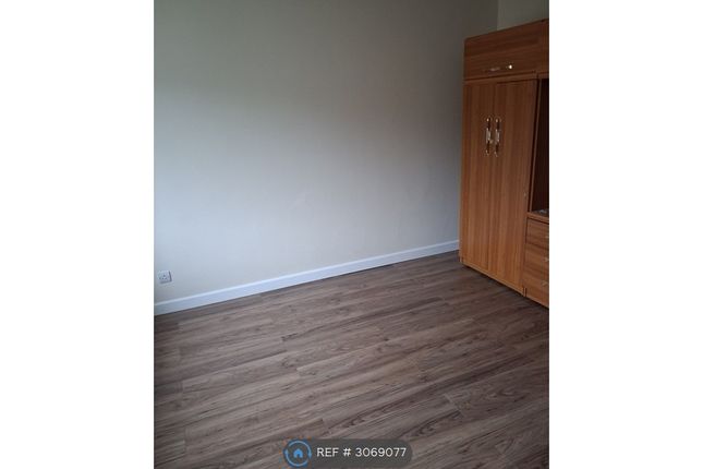 Bridgeway, New Bradwell, Milton Keynes photo 3