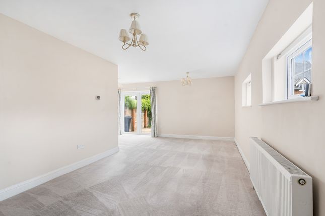 2 The White House,, Crossways, Farnham photo 4