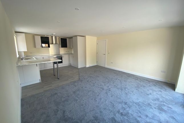 Flat to rent in Darnley Lodge, 74A Darnley Road, Gravesend, Kent