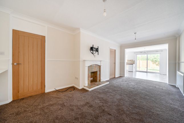 18, Pembroke Road, Gloucestershire photo 3