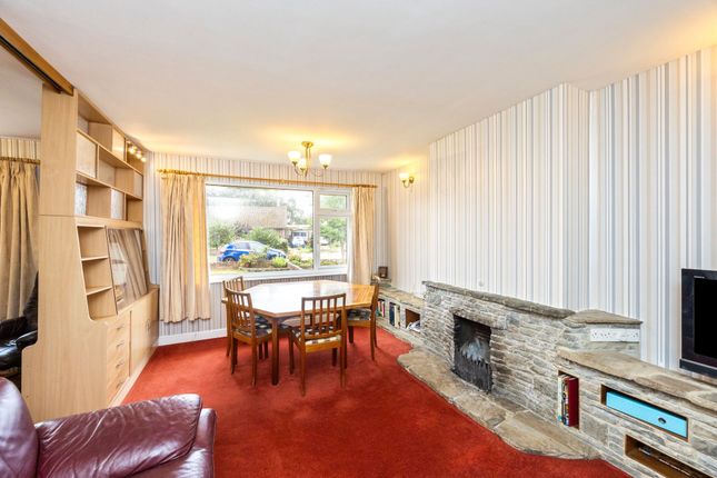 34 Dawn Crescent, Steyning photo 2