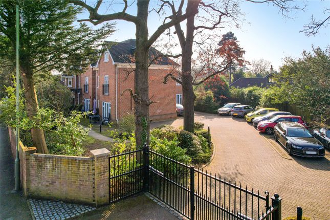 Thumbnail Flat for sale in Sidney Road, Walton-On-Thames