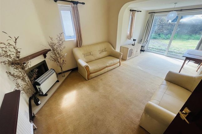 3 Glenwood Road, Bristol photo 2