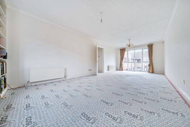 23 Tudor Close, Chichester photo 2