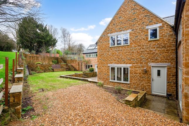 Detached house to rent in Farnborough, Banbury