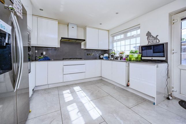 30, Wodecroft Road, Bedfordshire photo 4
