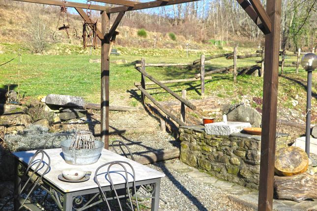 Farmhouse for sale in Massa-Carrara, Licciana Nardi, Italy