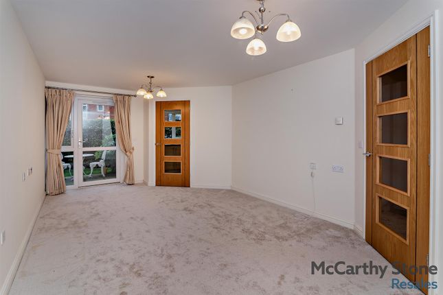 6 Catherine Court, Sopwith Road, Eastleigh photo 4