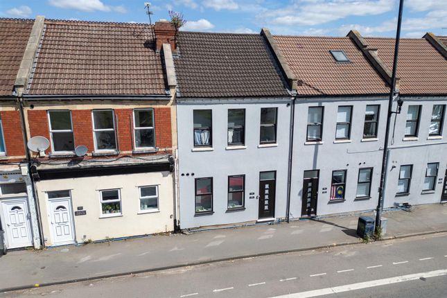 7-bed house on 379, Bath Road, Bristol, £400,000