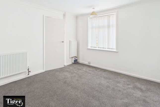 Overdale Grove, Blackpool photo 4