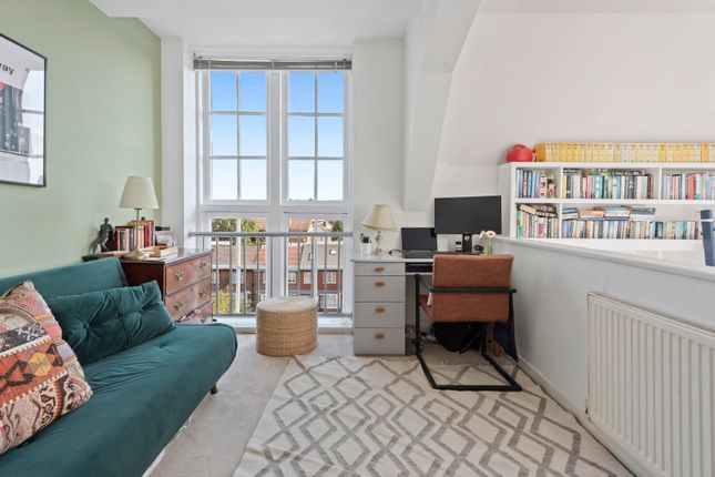 Flat 21,, Broadway Lofts, London photo 3