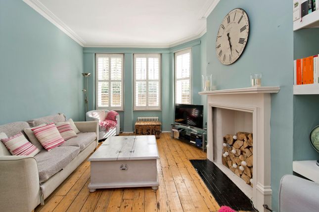 Flat for sale in St. Clements Mansions, Fulham, London