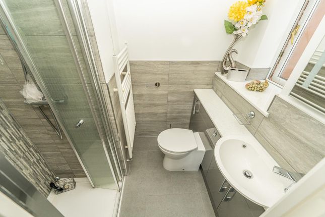 21, Ullswater Road, Willenhall photo 4