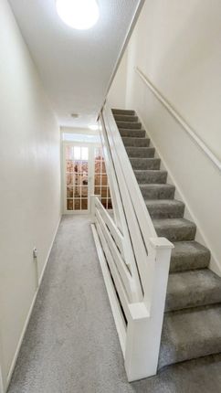 4, Blackwell Close, Harrow photo 5