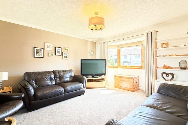 27, Mannachie Grove, Forres photo 2
