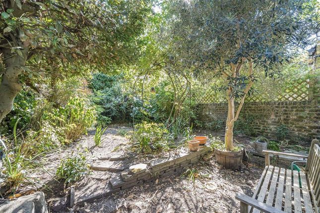 30, Agate Road, London photo 4
