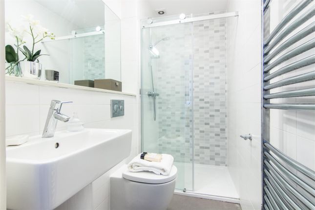 6, Grove Mansions, Clapham photo 4