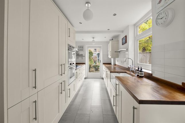 17, Lawn Road, Uxbridge photo 3