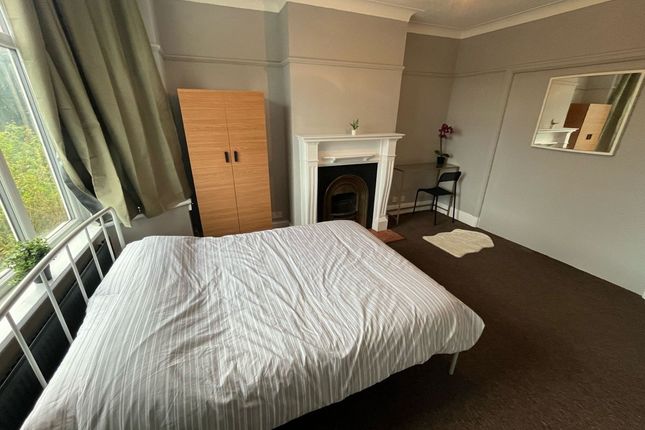 973, Forest Road, Walthamstow photo 2