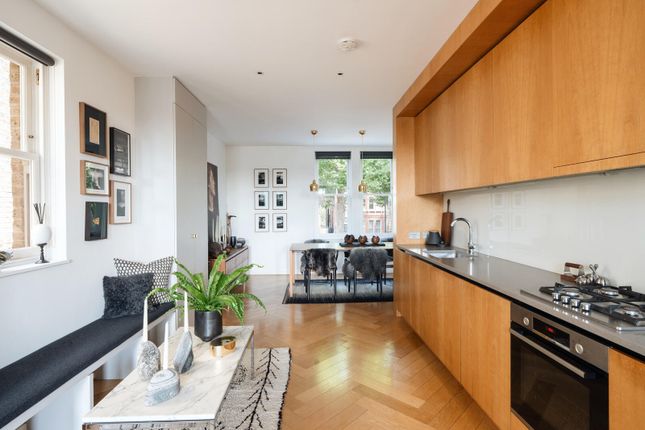 Flat 6, 18, Grove Park, London photo 3