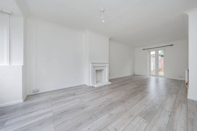 25, Harmondsworth Road, West Drayton photo 2
