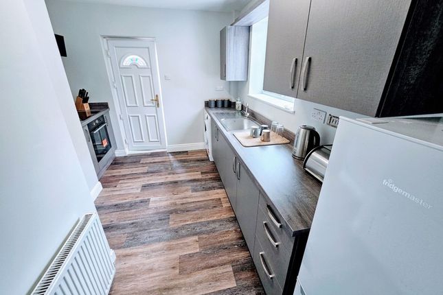 2 Beech Road, Durham photo 3
