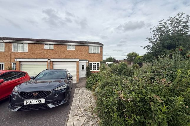 Baydon Close, Trowbridge Wiltshire photo 2
