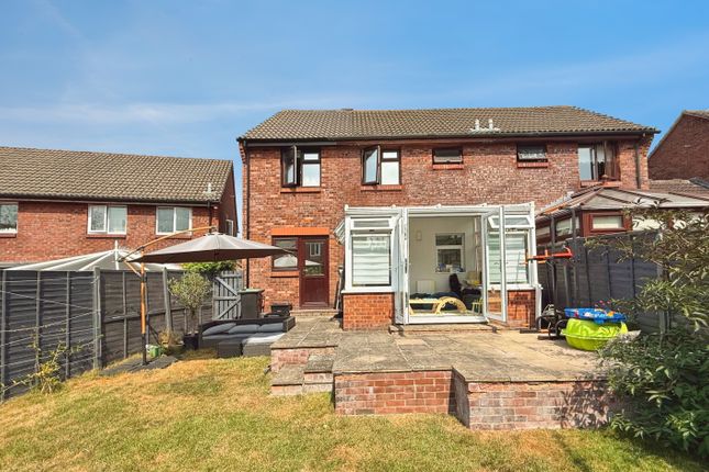 24, Danvers Way, Westbury photo 2