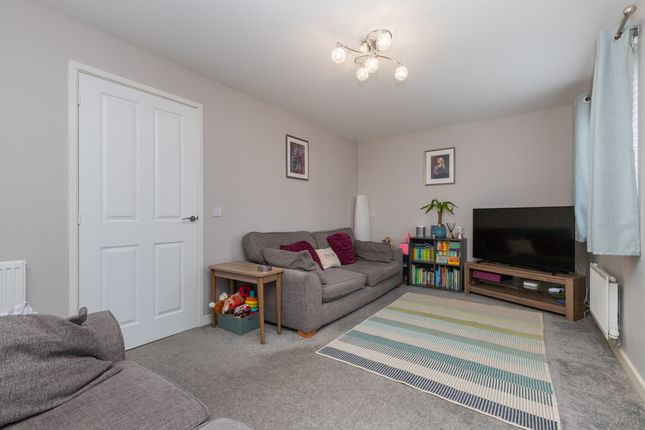 43 Barskiven Circle, Paisley photo 3