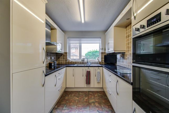 Meadow Vale, Wakefield photo 3