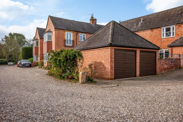 Flat for sale in The Coach House, Mill Lane, Stratford-Upon-Avon