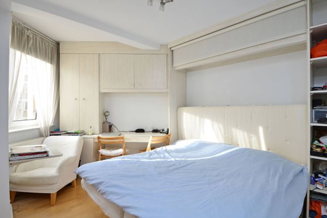 Studio to rent in Chelsea Cloisters, Chelsea, London