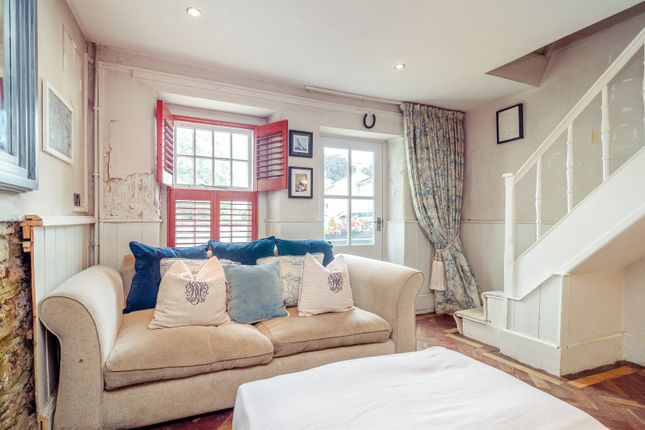 19, Four Ash Street, Usk photo 4