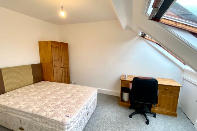 236, Bristol photo 4