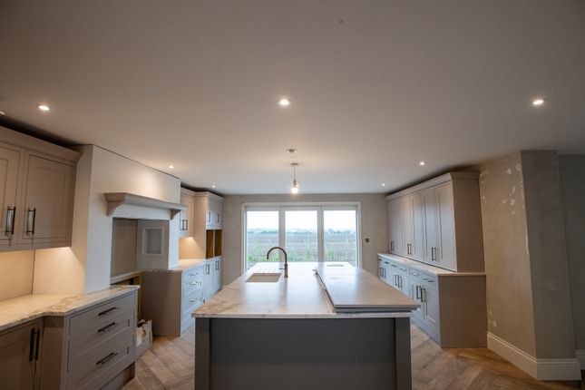 3 Bonnington Yard, Station Road, Bishop's Stortford photo 2