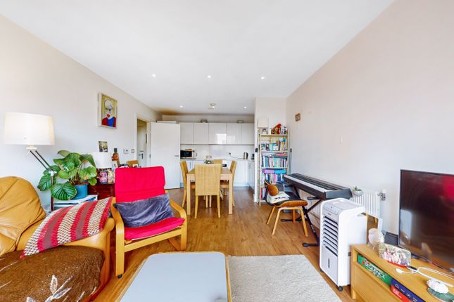 Vermillion Apartments, Gunmakers Lane,  photo 4