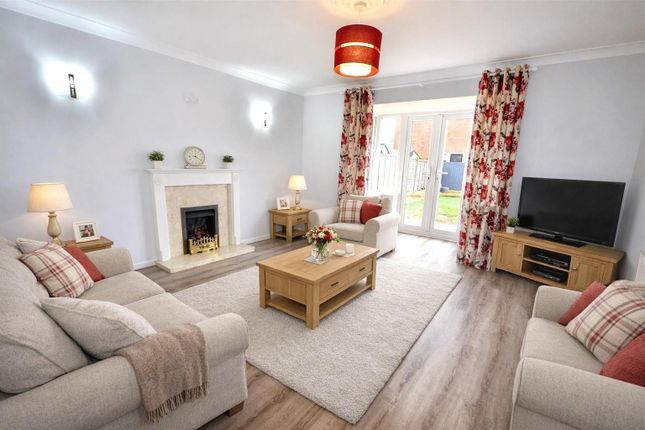 6, Elm Crescent, Stafford photo 3