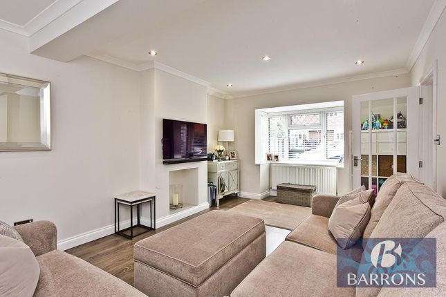 1, Hampden Crescent, Cheshunt photo 2