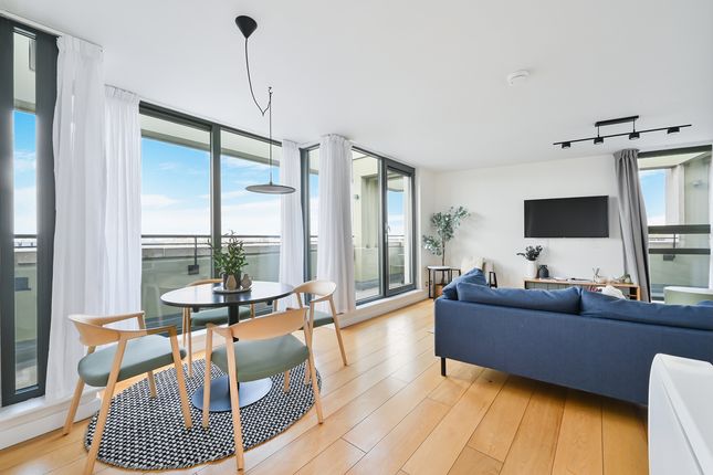 Penthouse, Scala House, 21 Tottenham Street, London photo 2