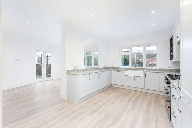 5, Smitham Downs Road, Purley photo 2
