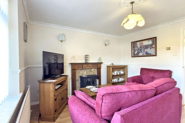 98 Oxford Street, Coalville photo 3