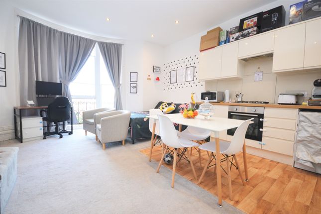 Thumbnail Flat to rent in Bedford Square, Brighton
