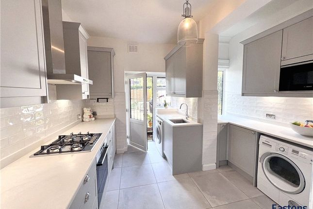 9, Lynwood Road, Surrey photo 3