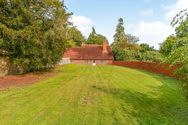 Cottage for sale in Pear Tree Cottage, Crawley, Winchester, Hampshire