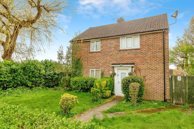 Thumbnail Detached house for sale in Blackwell Farm Road, East Grinstead