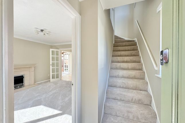 1 Goodwood Close, Titchfield Common, Fareham photo 4